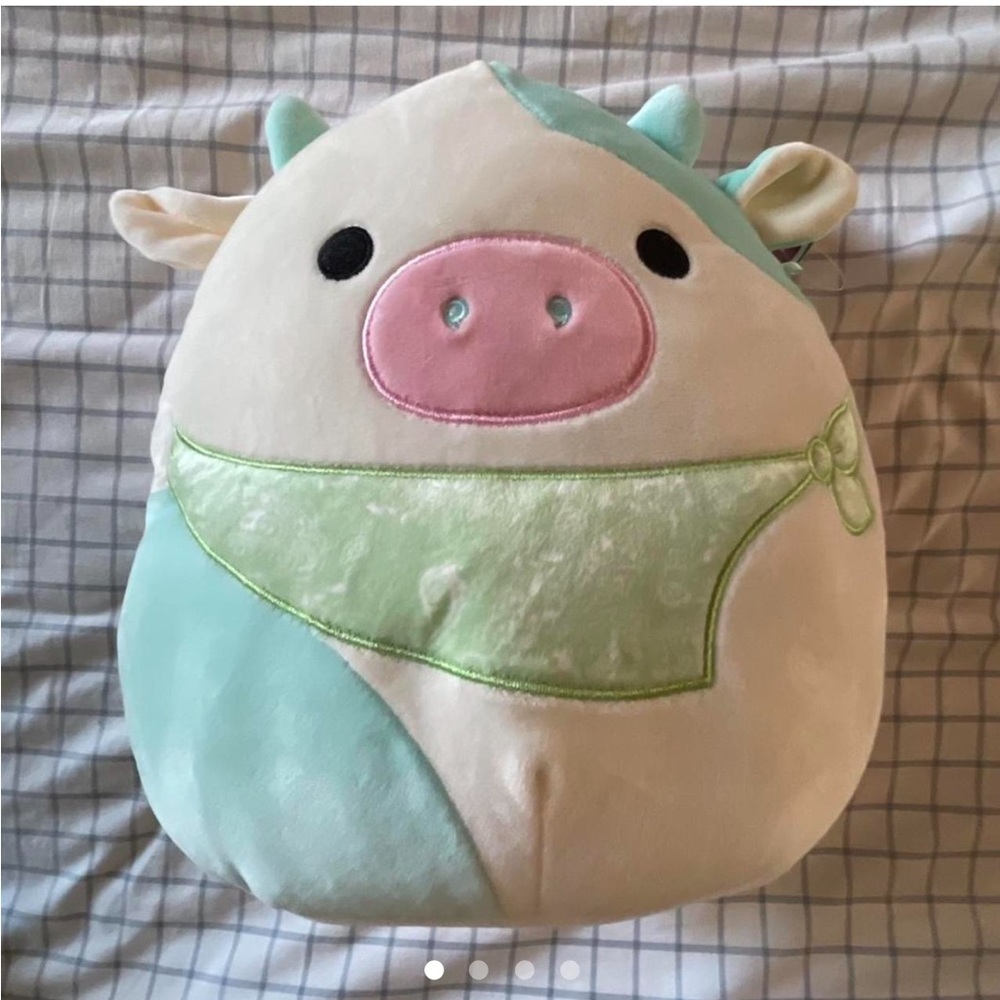 belana the cow valentines day 12 in squishmallow